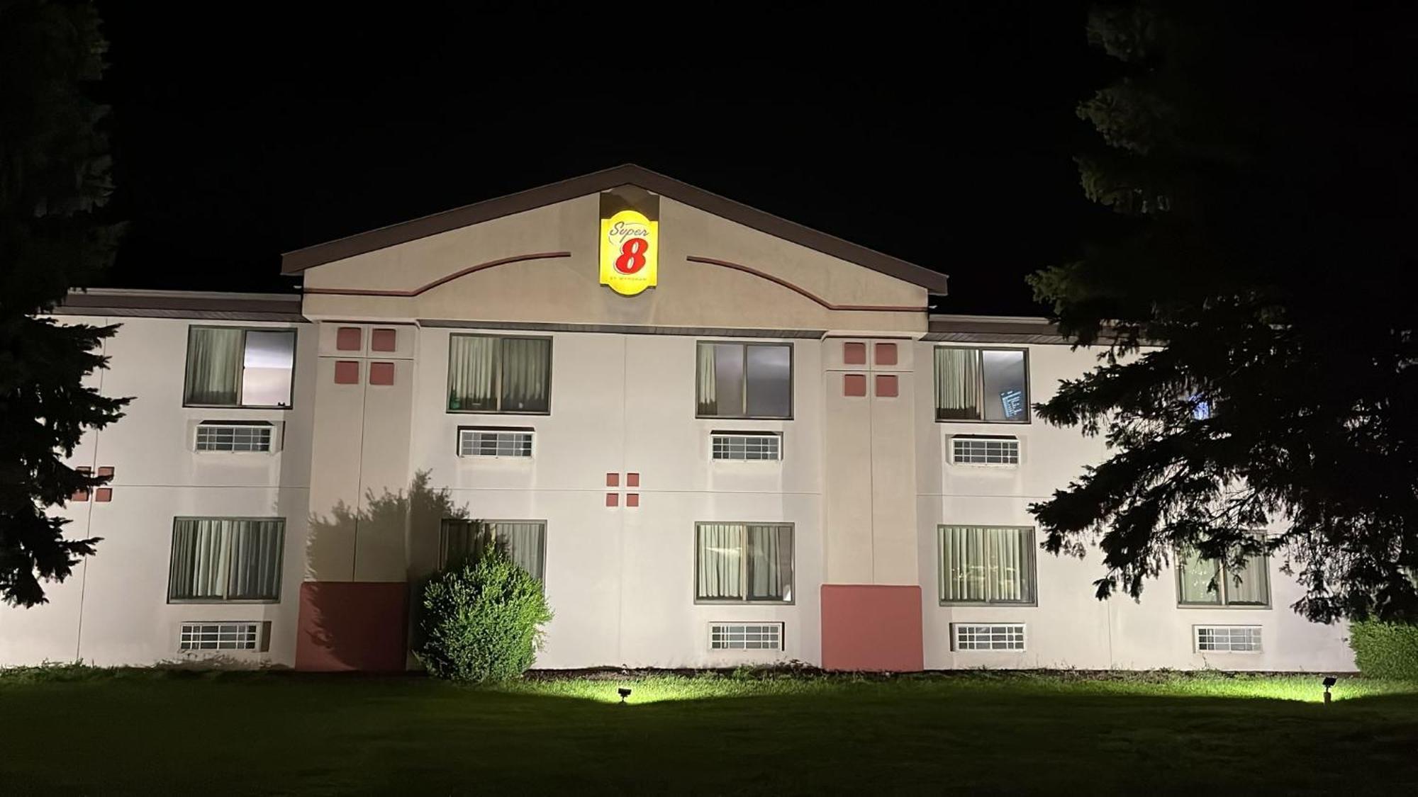 Super 8 By Wyndham Ithaca Hotell Eksteriør bilde