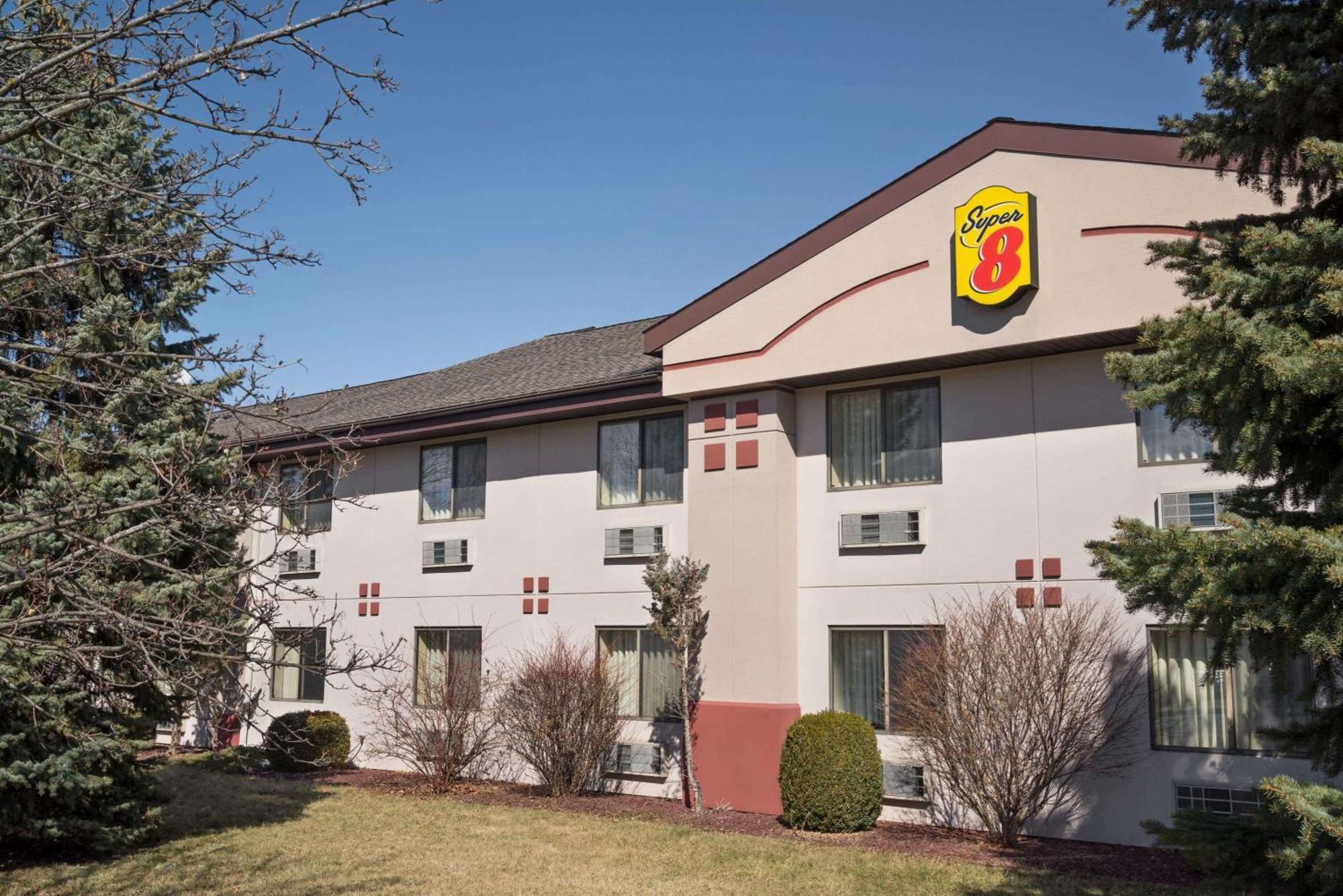 Super 8 By Wyndham Ithaca Hotell Eksteriør bilde