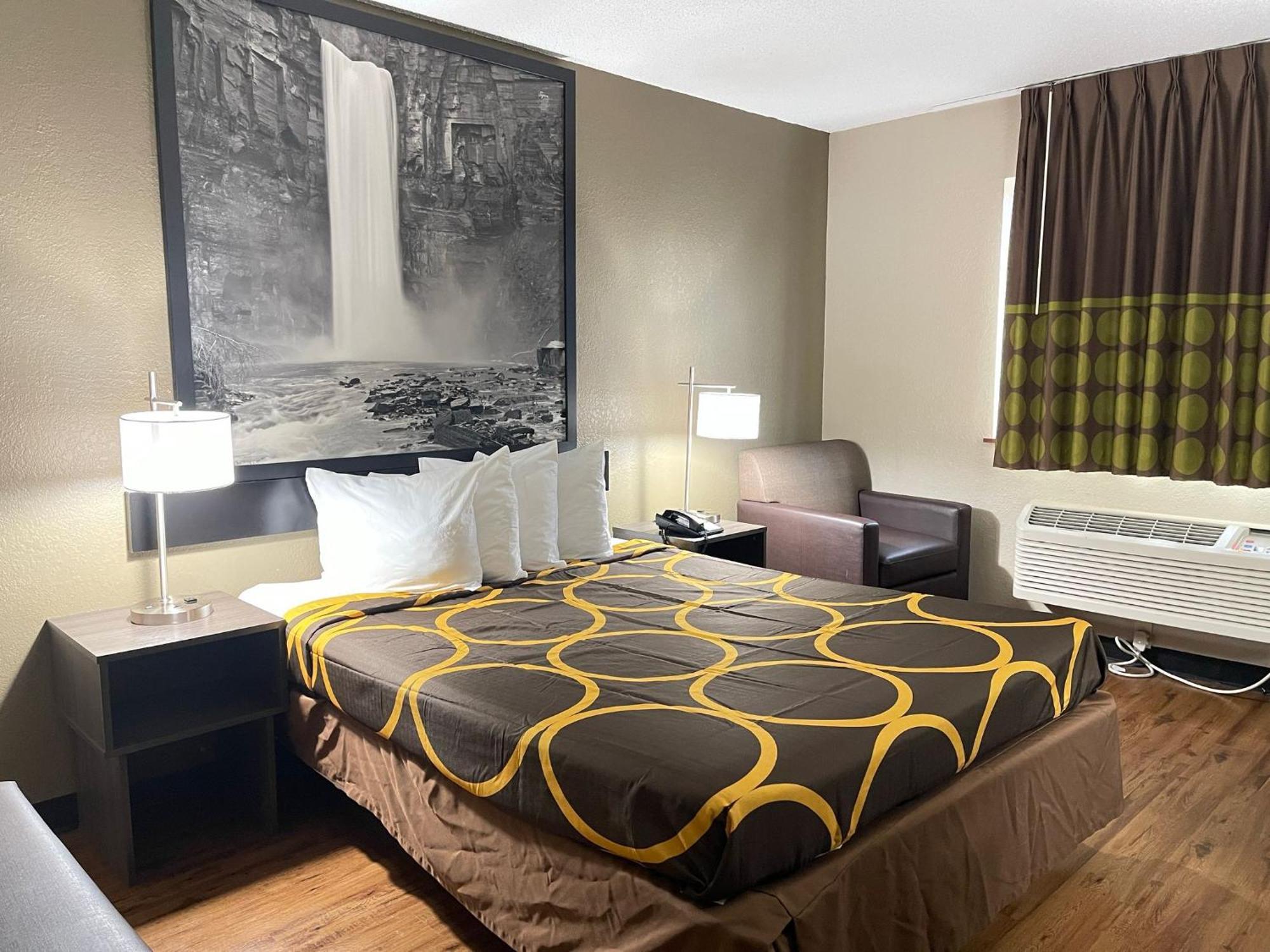 Super 8 By Wyndham Ithaca Hotell Eksteriør bilde